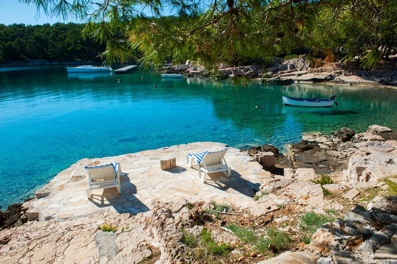 Luxury Villa Kate - In Lucice Bay With Turquoise Sea, Amazing Seaviews, And Heated Pool Milna  Eksteriør bilde